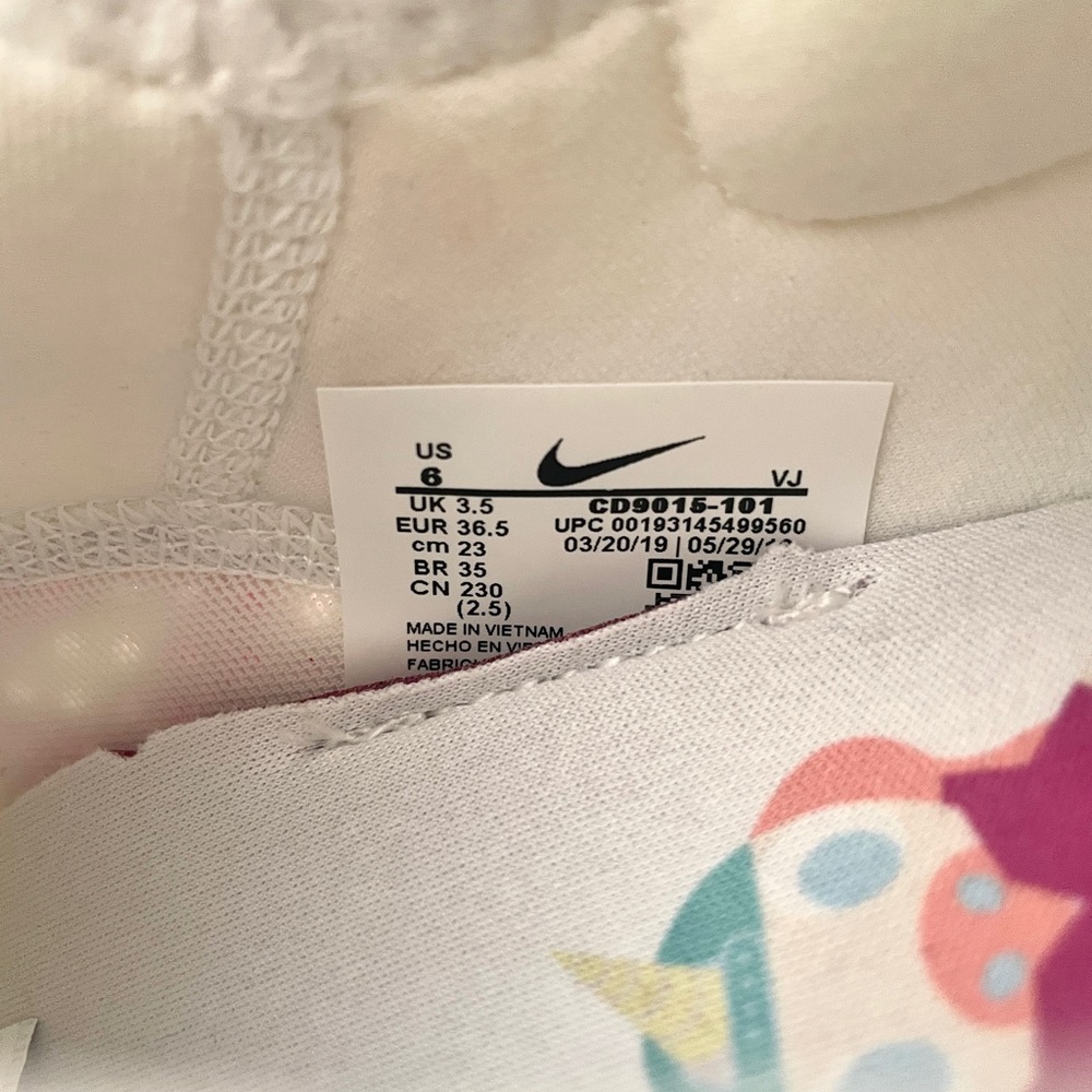 New Nike React Presto Easter White Hyper Violet, … - image 4